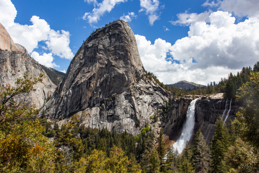 "Yosemite <img loading=