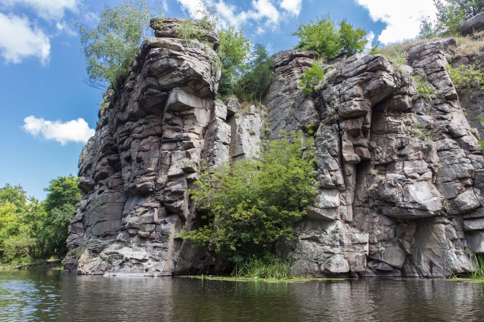 5 найкрасивіших каньйонів України