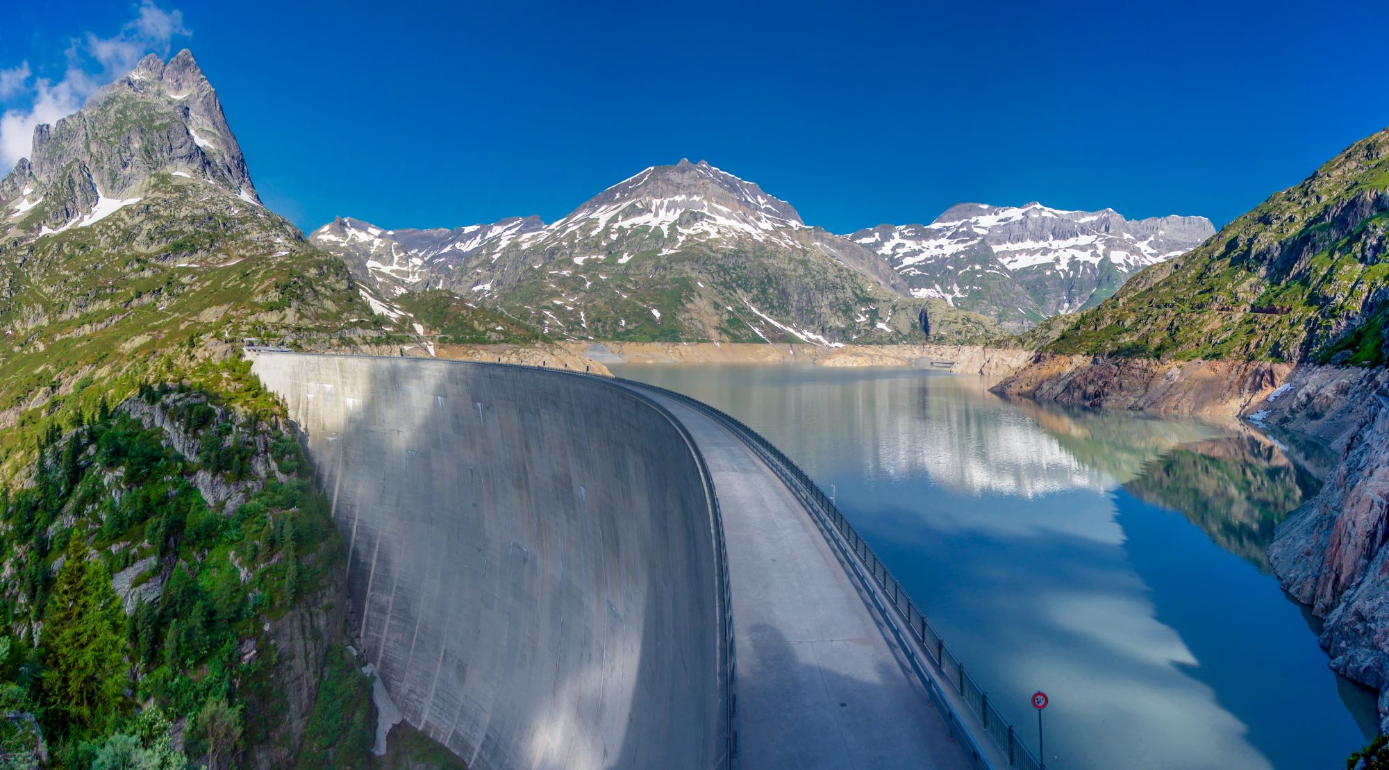 Lас D’Emosson – озеро на стежці динозаврів