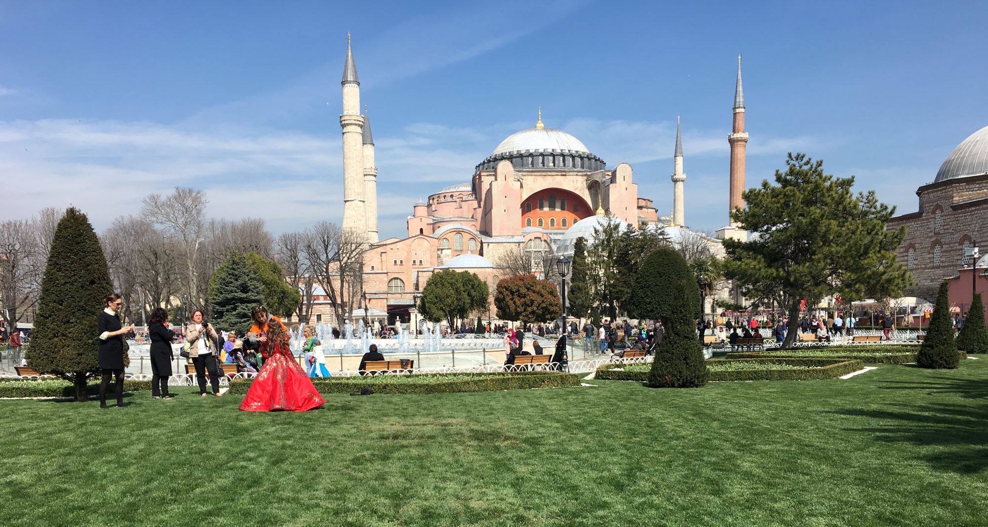 Айя Софія зробила вхід для туристів платним