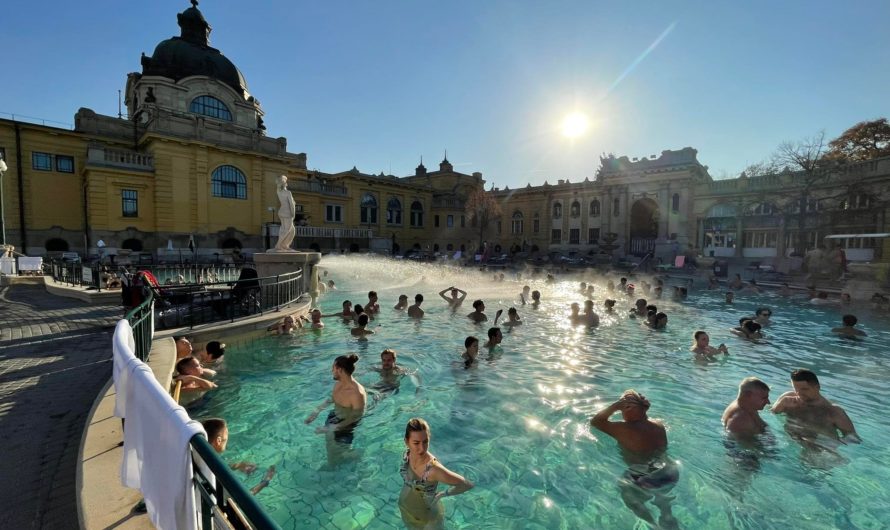 Святкові заходи й безкоштовний вхід у купальні на честь 150-річчя Будапешту