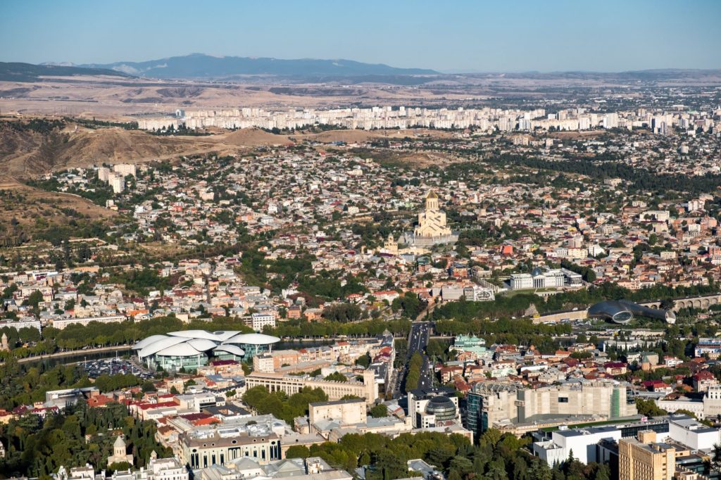 "Panorama <img loading=