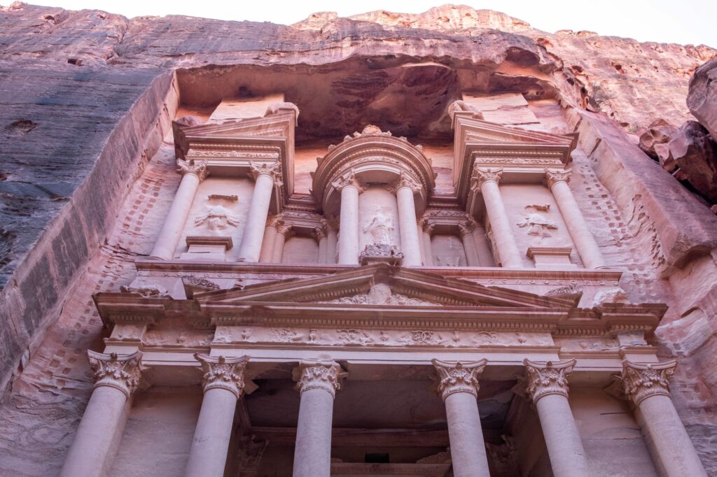 "Petra" <img loading=