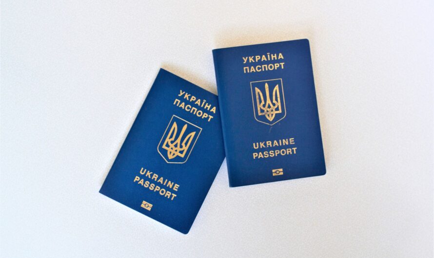 Оформлення закордонного паспорта та ID-картки подорожчало: нові ціни з 2026 року