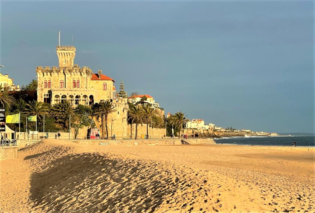 "Cascais <img loading=