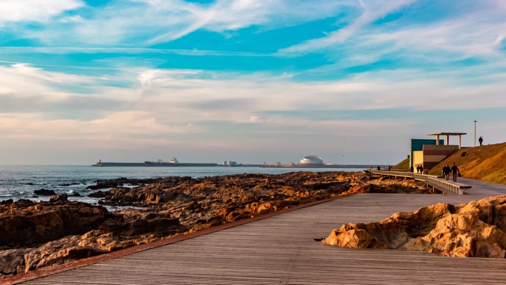 "Порту <img loading=