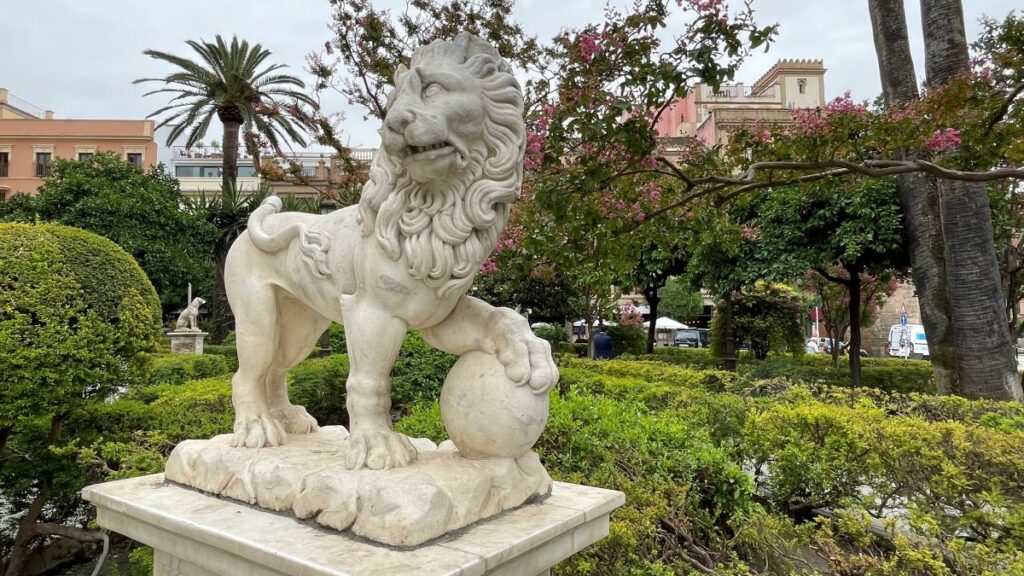 "Seville <img loading=