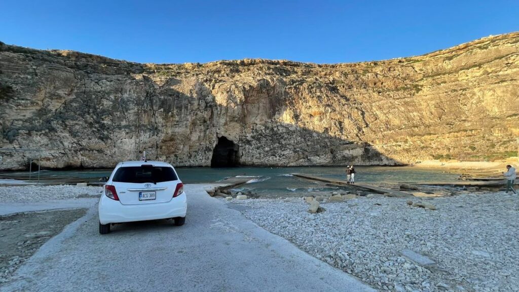 "Gozo, <img loading=