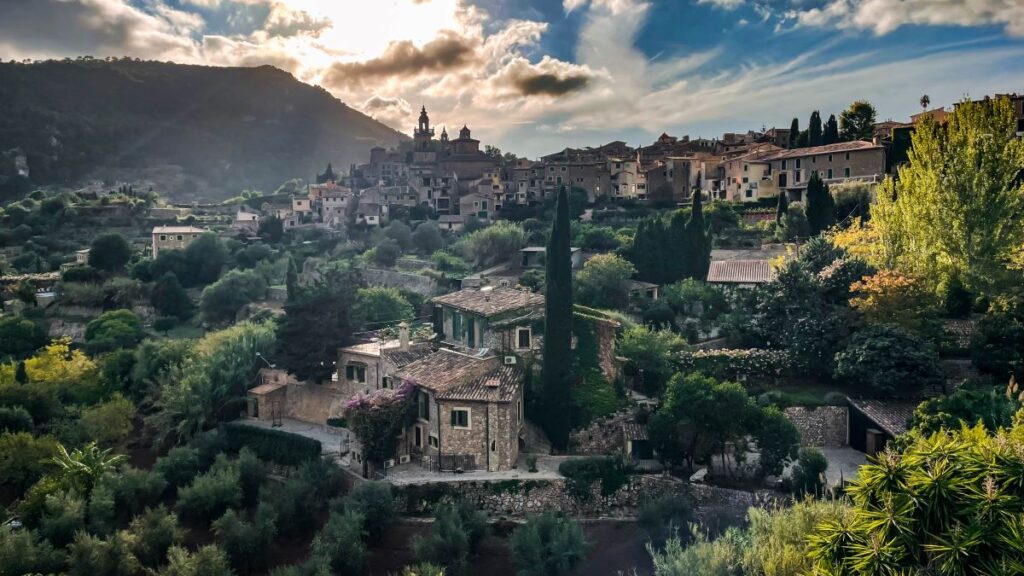 "Майорка, <img loading=