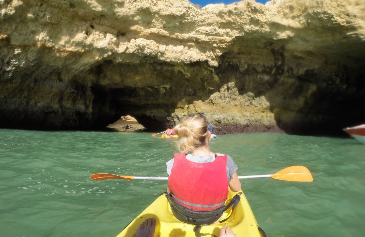 "Бенагіл" <img loading=